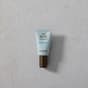 balení očního krému The Recipe Eye Cream na šedém podkladu